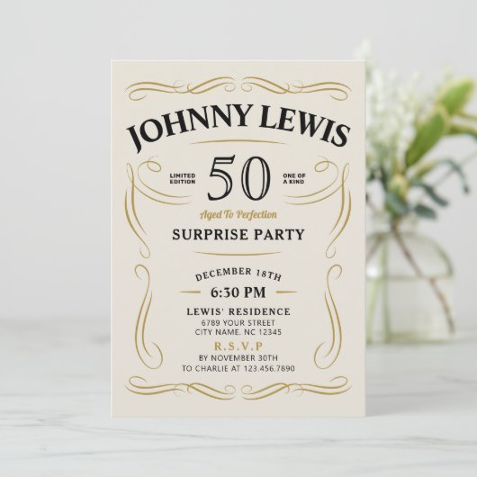 Jegliche Age Whiskey themed Überraschung 50. Gebur Einladung (Stehend Vorderseite)
