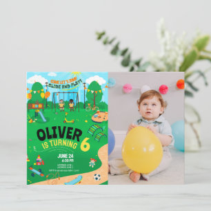 Jeglicher Geburtstag des Fotos auf dem Spielplatz Einladung