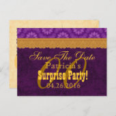 Jeglicher Geburtstag ÜBERRASCHT Save the Date Lila Ankündigungspostkarte (Vorne/Hinten)