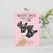 Jeglicher Gingham Pink Disco Roller Skate Geburtst Einladung (Stehend Vorderseite)