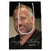 Jegliches Geburtstag Trendy Personalisiertes Foto Mittlere Geschenktüte (Rückseite)