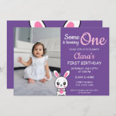 Jemand dreht ein Lila Foto 1. Geburtstag Einladung (Vorne/Hinten)