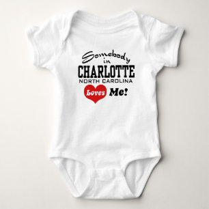 Jemand in Charlotte North Carolina Lieben Baby Strampler