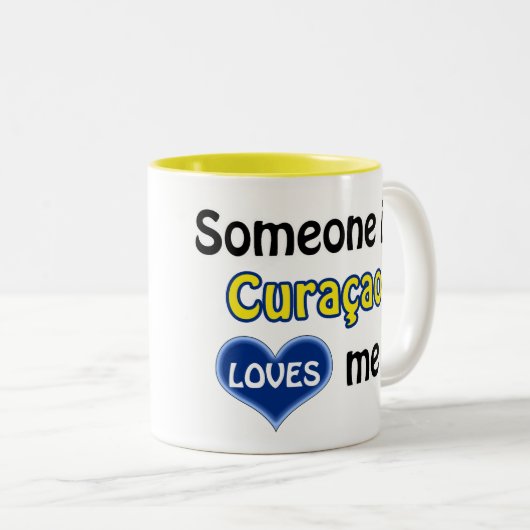 Jemand in Curaçao Lieben mir Zweifarbige Tasse (VorderseiteRechts)