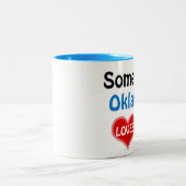 Jemand in Oklahoma Lieben mir Zweifarbige Tasse (Mittel)