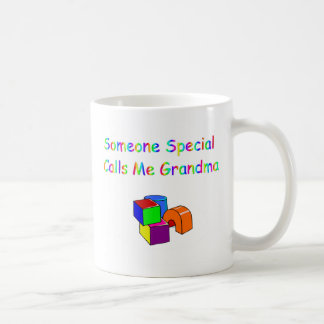 Jemand ruft mich Großmutter-Tasse an Kaffeetasse