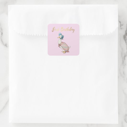 Jemima Puddle Duck "First Birthday" Text Quadratischer Aufkleber (Tasche)