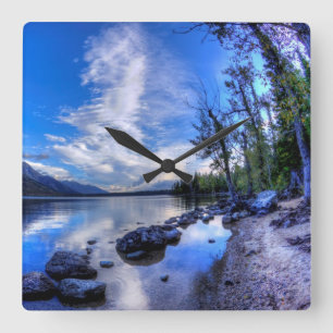 Jenny am Morgen Quadratische Wanduhr