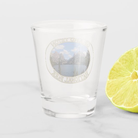 Jenny Lake at Grand Teton National Park in Wyoming Schnapsglas (Rückseite)