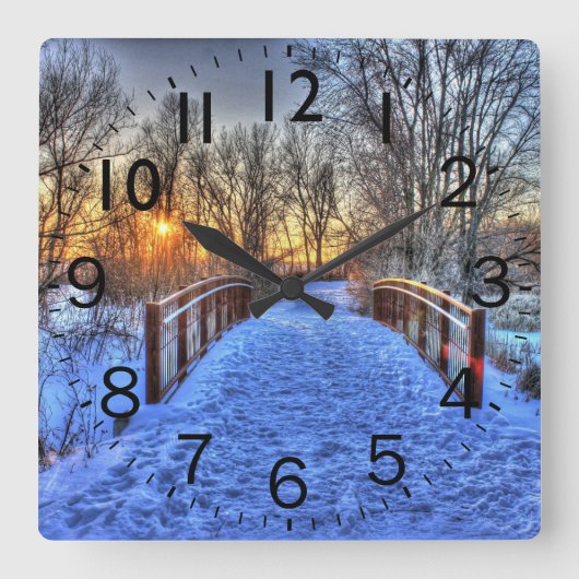 Jenseits der Bridge Winterlandschaft Quadratische Wanduhr (Vorderseite)