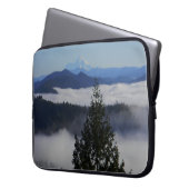 Jenseits des Baumes.... Laptopschutzhülle (Vorderseite Links)