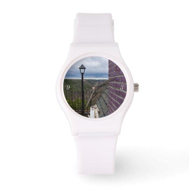 Jenseits des Halbmonds Armbanduhr (Vorderseite)