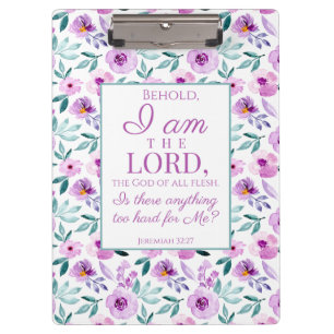 Jeremiah 32:27 Uhr mit lila Blumen Hintergrund Klemmbrett