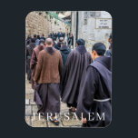 Jerusalem Via Dolorosa Kühlschrankmagnet Magnet<br><div class="desc">Ein wunderschönes Foto einer Prozession entlang der Via Dolorosa in Jerusalem Altstadt in Israel,  gedruckt auf einem Souvenir-Kühlschrankmagnet.</div>
