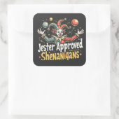 Jester Approved Shenanigans Circus Clown Quadratischer Aufkleber (Tasche)