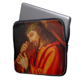 Jesus carrying the cross laptop case (Vorderseite Links)