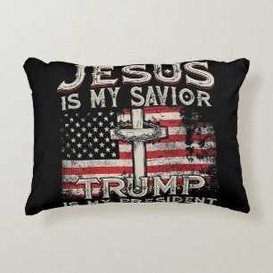Jesus Ist Mein Heiland Trump Ist Mein Präsident Am Dekokissen