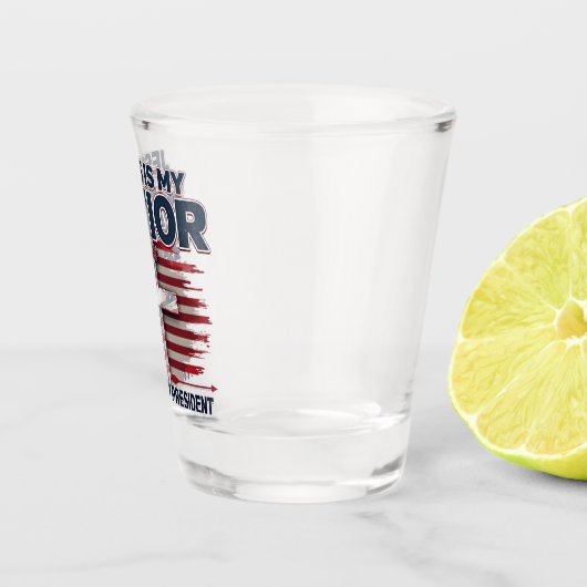 Jesus ist mein Retter Trump ist mein Präsident Fun Schnapsglas (Rechts)