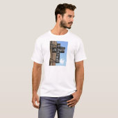Jesus rettet Zeichen T-Shirt (Vorne ganz)