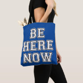 Jetzt hier sein tasche (Von Nahem)