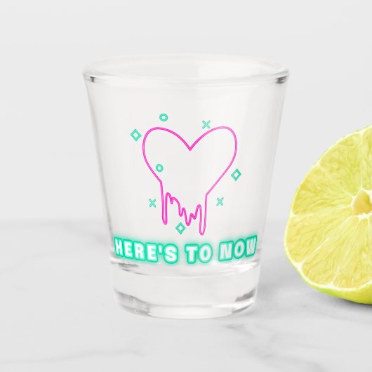 Jetzt ist es schnapsglas (Vorderseite)