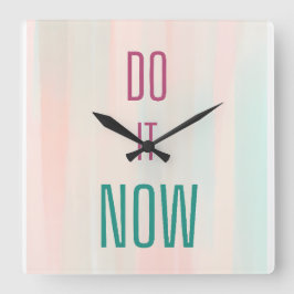 Jetzt tun quadratische wanduhr