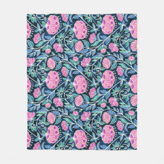 Jewel Toned Boho Chalk Chintz Floral Pattern Fleecedecke