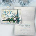 Jeweled aquamarine und silberne Weihnachtskarte Feiertagskarte<br><div class="desc">Reich überlagerter Entwurf in den tiefen aquamarinen und silbernen kennzeichnensatinbändern, in den Perlen, in einem silbernen mit Filigran geschmückten Stern, in einem Diamantschlüssel, in der silbernen Verzierung und in der Stechpalme. Text wird mit einer Touch des Glitters geprägt. Hintergrund ist strukturiert und mit Funkelnhöhepunkten beunruhigt. Innerer Text ist kundengerecht. Zusammenpassende...</div>