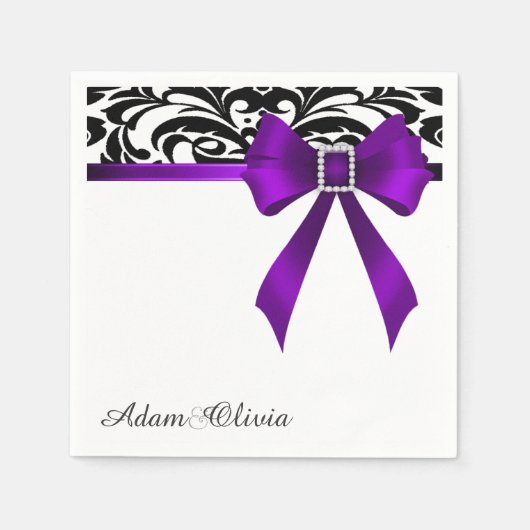 Jeweled Lila Bow Damask Wedding Serviette (Vorderseite)