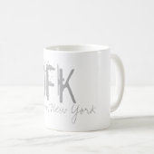 JFK New York Airport Typografie Kaffeetasse (VorderseiteRechts)