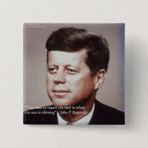 JFK reparieren das berühmte Zitat auf dem Dach Button
