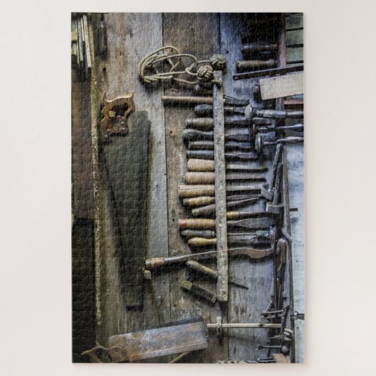 Jigsaw Puzzle mit Vintagen Tools (Vertikal)
