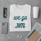 Jim, Gymnastik mit blauem Text T-Shirt