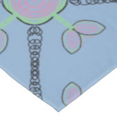 Jimette Rosa-Design Schwarzer auf Blau Tischdecke (Schrägansicht)