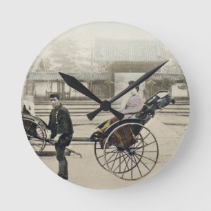 "Jinrikisha" vor einem Tempel, c.1880 (Hand Co Runde Wanduhr