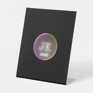 JK 2026 Sockel-Schild Sockelschild