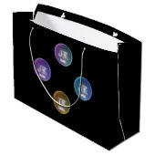 JK Four Year Große Geschenktüte (Rückseite Schrägansicht)