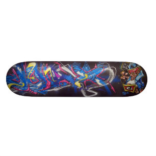 Joax u. UVB-Graffitiwand Skateboard