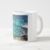 Job 24:22 WEBU Tasse (Vorderseite Rechts)