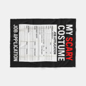 Job Application Funny Y Halloween Costume Trick Or Fleecedecke (Vorderseite (Horizontal))