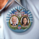 Joe Biden Kamala Harris 2020 Collectible Jugate Button<br><div class="desc">Ein klassisches Design mit einem Bild des Mannes,  der für die Präsidentin kandidiert,  und der Frau,  die für den Vizepräsidenten kandidiert. Ein verziertes Design mit einem Vintagen Look und höchst kollektiv. Karo in unserem Shop für andere Kandidaten und Kampagnen.</div>