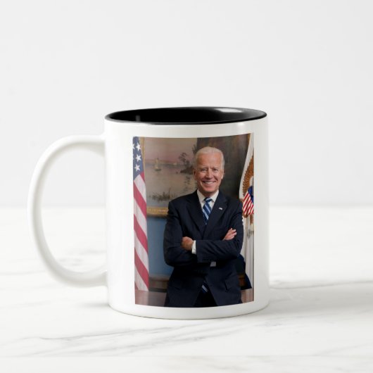 Joe Biden Zweifarbige Tasse (Links)