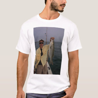 Joel kann fischen T-Shirt