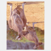 JOEY und MAMA KANGAROO Fleecedecke (Vorderseite)