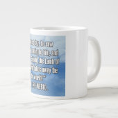 Johannes 1:29 WEBU Tasse (Vorderseite Rechts)