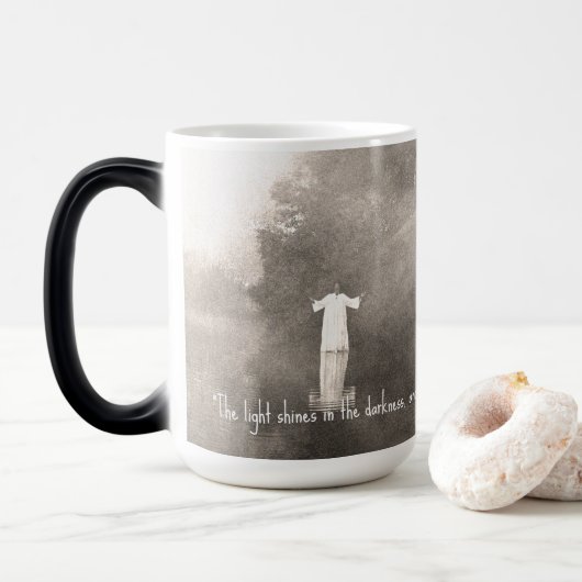 JOHN 1:5 Morphing-Tasse Verwandlungstasse (Mit Donut)