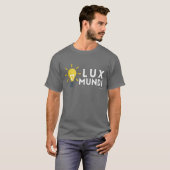 John 8:12: Lux Mundi (Licht der Welt) T-Shirt (Vorne ganz)