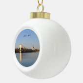 John D. Leitch Ball oder Schneeflocke Keramik Kugel-Ornament (Rechts)