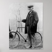 John D. Rockefeller mit Fahrrad - 1913 Poster (Vorne)