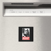 John Lewis - Resist - 2020 Magnet (In Situ (Geschirrspüler))